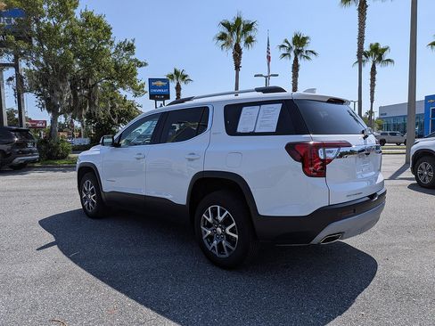 Certified 2023 GMC Acadia SLT w/ LPO, Floor Liner Package FWD image 5