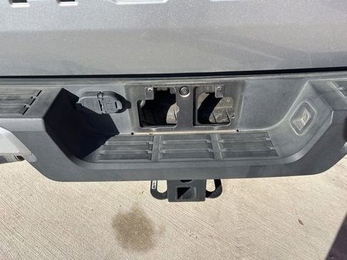 Used 2024 Toyota Tacoma TRD Off-Road image 9