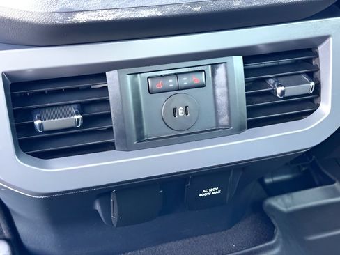 Used 2024 Ford F250 Lariat AWD/4WD image 19