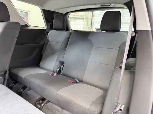Used 2019 Chevrolet Traverse LS FWD image 22