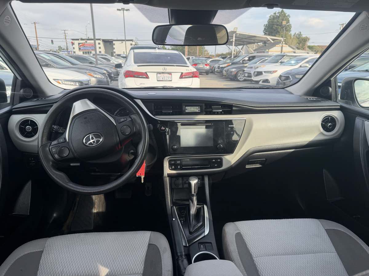 Used 2017 Toyota Corolla LE FWD image 20