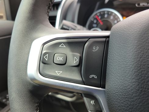 Used 2025 RAM 1500 Big Horn AWD/4WD image 18