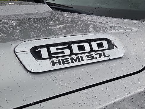 Used 2019 RAM 1500 Big Horn AWD/4WD image 4
