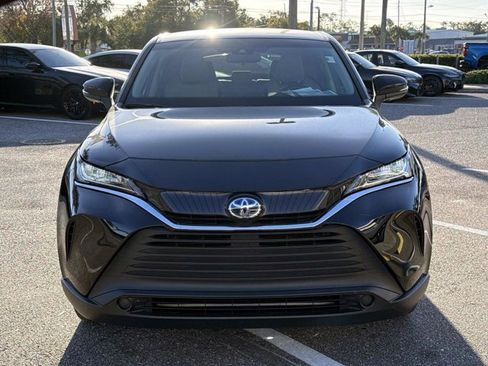 Used 2022 Toyota Venza image 8