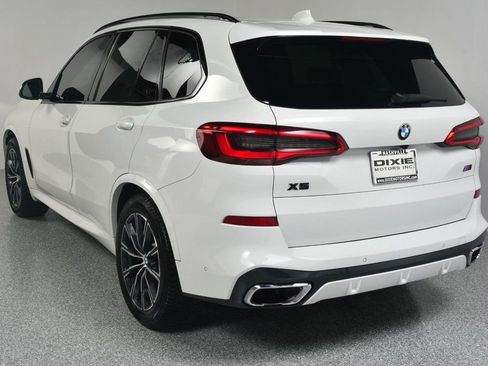 Used 2019 BMW X5 xDrive40i w/ M Sport Package image 9