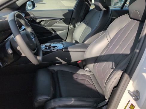 Used 2024 BMW i5 eDrive40i image 20