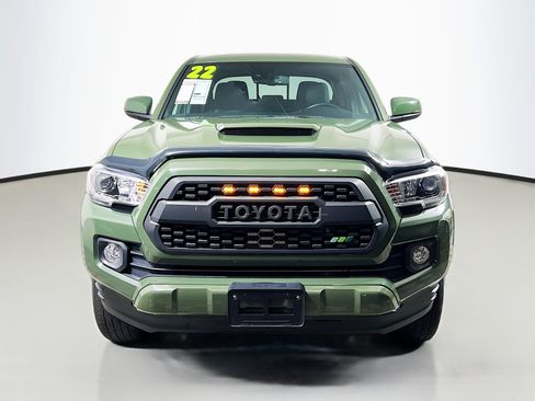 Used 2022 Toyota Tacoma TRD Sport w/ Technology Package AWD/4WD image 11