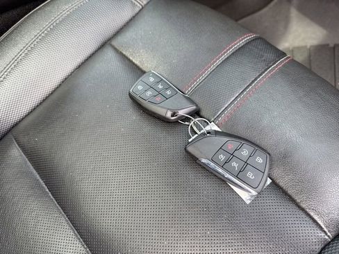 Used 2023 Chevrolet Suburban RST w/ Luxury Package image 6