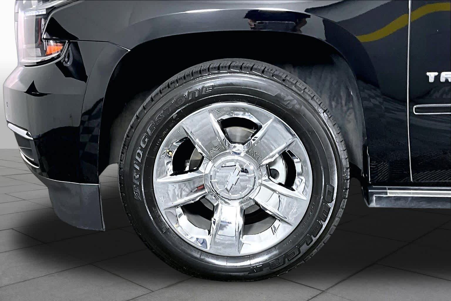 Used 2017 Chevrolet Tahoe Premier AWD/4WD image 10