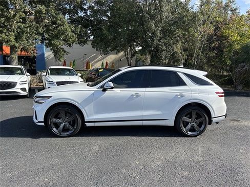 Used 2025 Genesis GV70 3.5T Sport w/ Sport Advanced Package image 12
