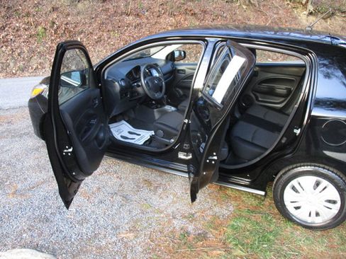 Used 2024 Mitsubishi Mirage ES FWD image 11