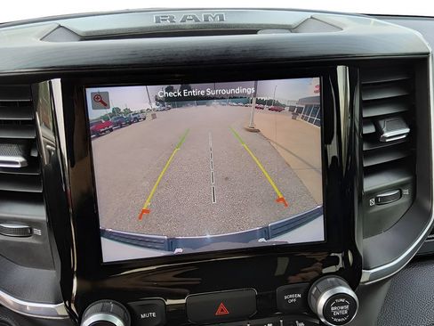 Used 2023 RAM 1500 Laramie AWD/4WD image 9