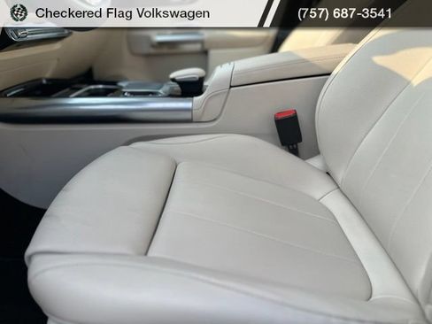 Used 2023 Mercedes-Benz GLA 250 4MATIC image 23