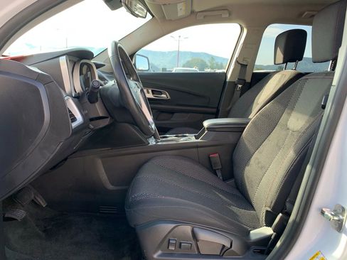 Used 2015 Chevrolet Equinox LT image 9