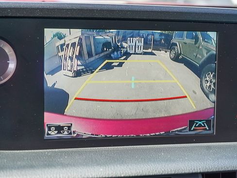 Used 2020 Lexus ES 350 w/ Premium Package FWD image 23