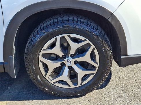 Used 2021 Subaru Forester Premium image 8