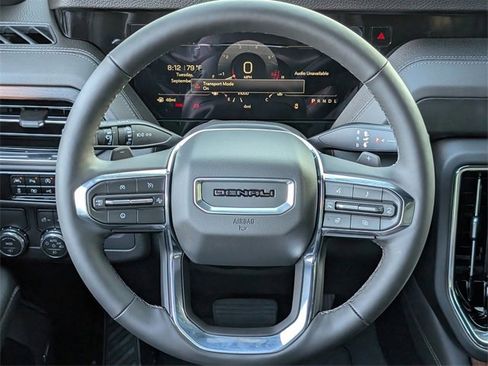 New 2026 GMC Yukon Denali w/ Sun & Power Step Package image 10