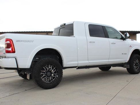 Used 2022 RAM 3500 Laramie AWD/4WD image 22