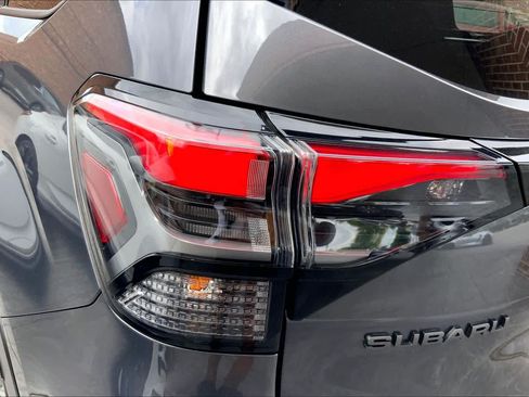 Used 2025 Subaru Forester Touring AWD/4WD image 29