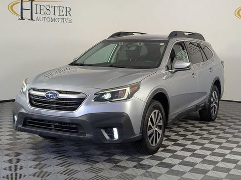 Used 2020 Subaru Outback Premium AWD/4WD image 4