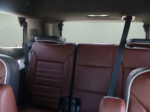 Used 2023 GMC Yukon Denali Ultimate AWD/4WD image 19
