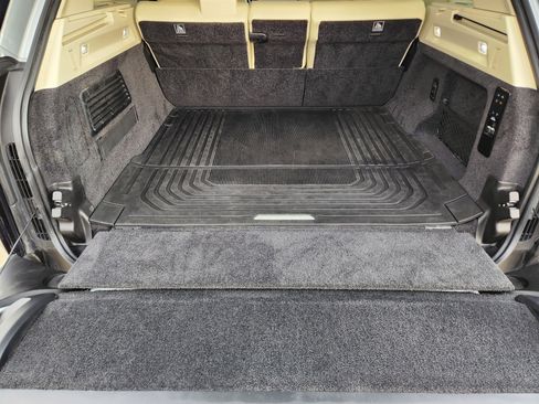 Used 2023 Land Rover Range Rover Autobiography AWD/4WD image 34