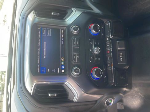 Used 2019 Chevrolet Silverado 1500 LT w/ All-Star Edition AWD/4WD image 18