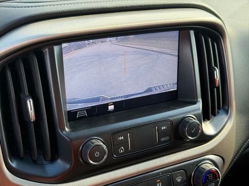 Used 2022 GMC Canyon Denali image 39