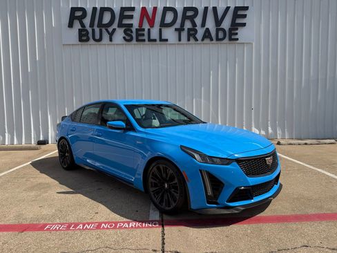 Used 2022 Cadillac CT5 V Blackwing w/ Carbon Fiber Package 2 RWD image 9
