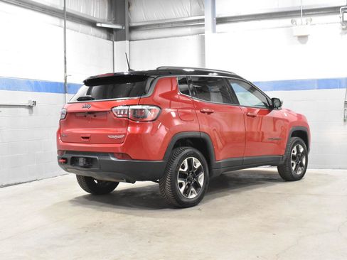 Used 2017 Jeep Compass Trailhawk w/ Leather Interior Group AWD/4WD image 27