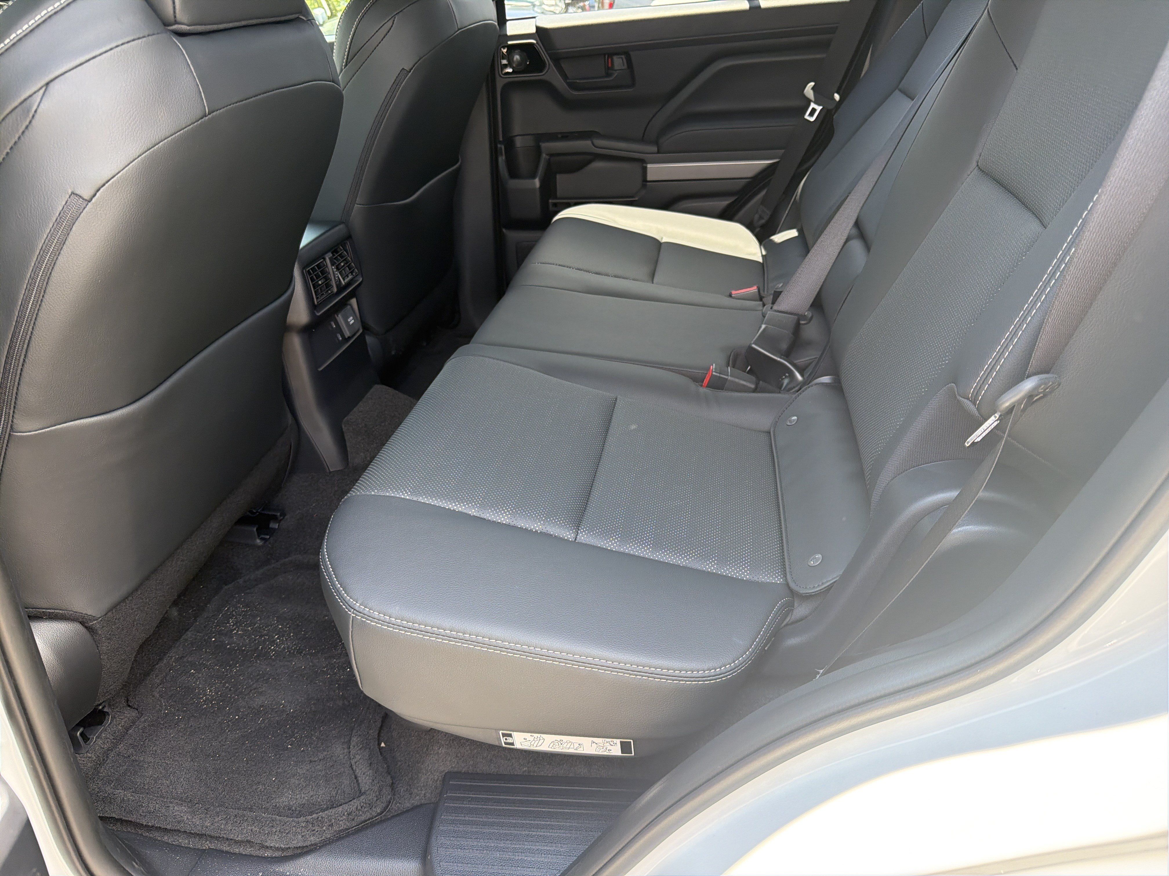 New 2026 Toyota 4Runner TRD Off-Road Premium AWD/4WD image 19