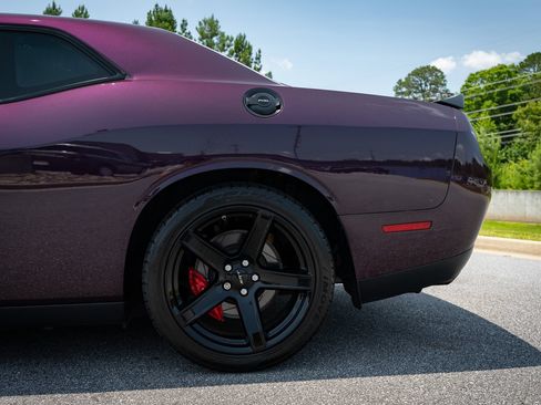 Used 2020 Dodge Challenger SRT Hellcat RWD image 14