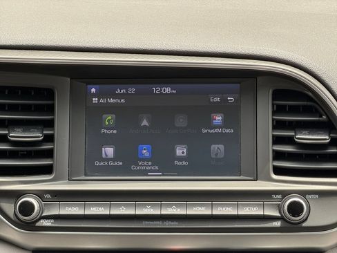 Used 2020 Hyundai Elantra SEL FWD image 13