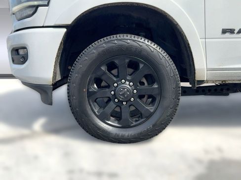 Used 2021 RAM 2500 Laramie w/ Night Edition image 11