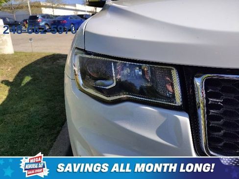 Used 2018 Jeep Grand Cherokee Limited AWD/4WD image 8