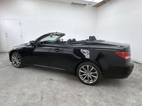 Used 2015 Lexus IS 250C image 11