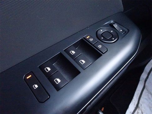 Used 2025 Kia K4 LX image 21