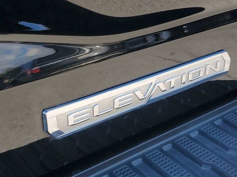 Used 2023 GMC Sierra 1500 Elevation image 7