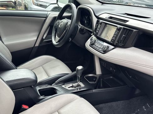 Used 2017 Toyota RAV4 Limited FWD image 15