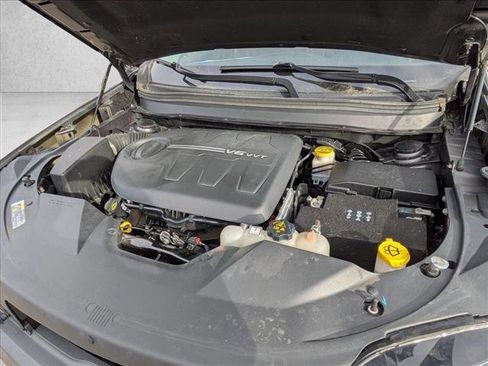 Used 2020 Jeep Cherokee Trailhawk w/ Cold Weather Group image 23