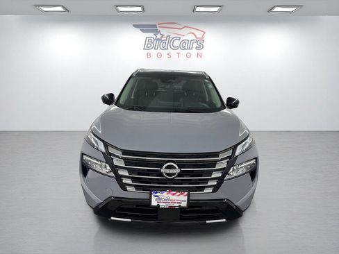 Used 2024 Nissan Rogue Platinum w/ Platinum Premium Package AWD/4WD image 2