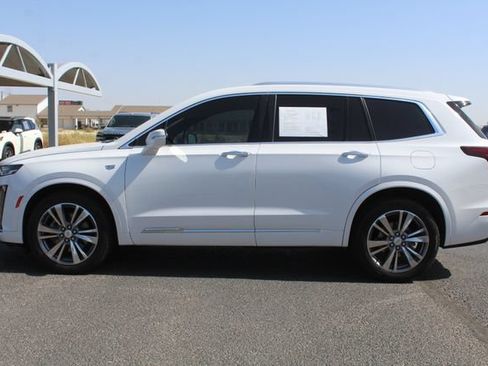 Used 2021 Cadillac XT6 Premium Luxury FWD image 10