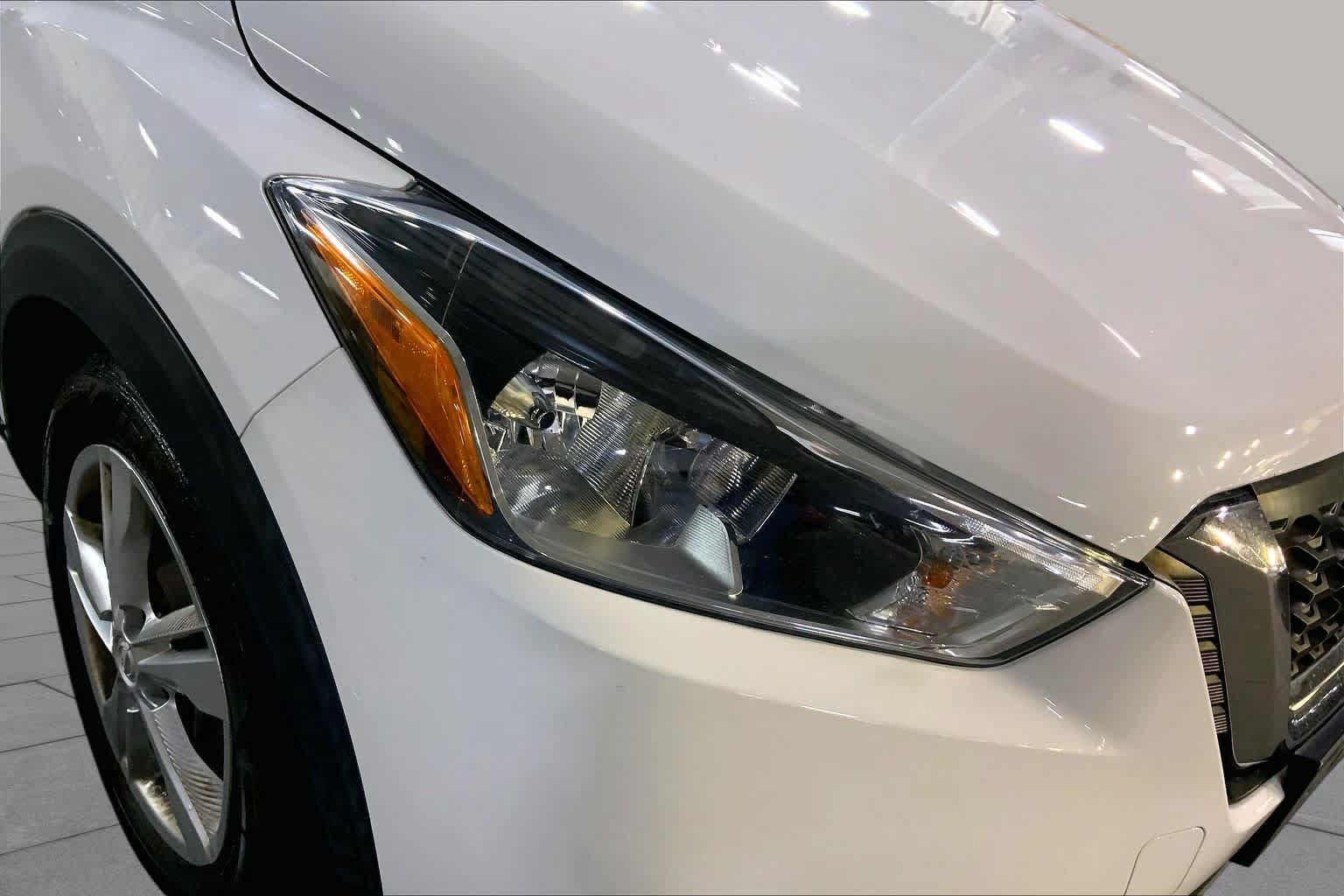 Used 2020 Nissan Kicks S FWD image 28