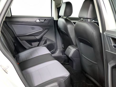 Used 2025 Volkswagen Jetta SE w/ Sunroof Package image 42