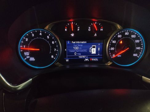 Used 2020 Chevrolet Equinox LT FWD image 23