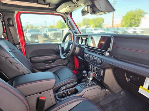 New 2026 Jeep Wrangler Unlimited Rubicon AWD/4WD image 28
