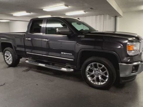 Used 2014 GMC Sierra 1500 SLT w/ SLT Preferred Package AWD/4WD image 2