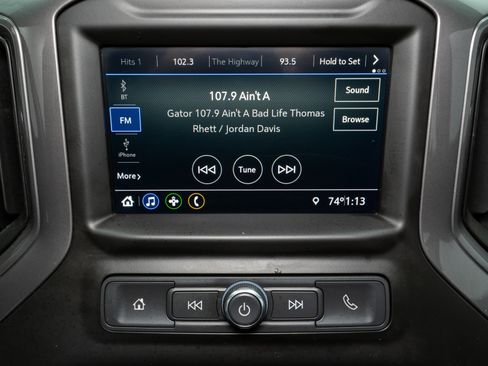 Used 2021 Chevrolet Silverado 1500 Custom image 17