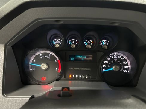 Used 2016 Ford F250 XLT w/ FX4 Off-Road Package AWD/4WD image 16