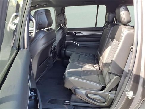 New 2025 Jeep Wagoneer 4WD image 16